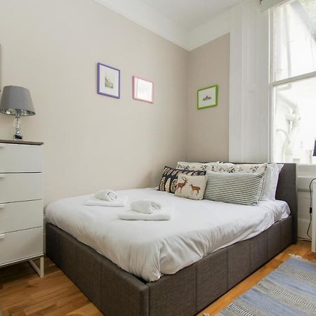 Brunswick Bijou - By Brighton Holiday Lets Luaran gambar
