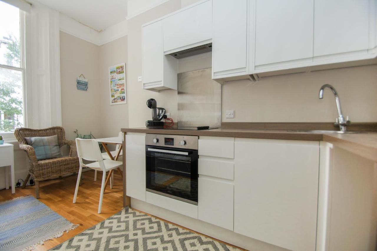 Brunswick Bijou - By Brighton Holiday Lets Luaran gambar